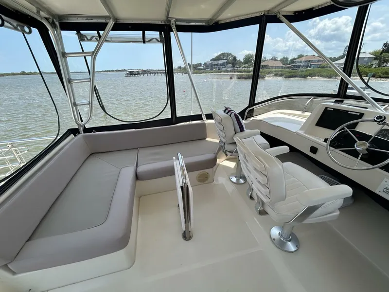 Slide: The Image of 34' Mainship flybridge port - 5297601