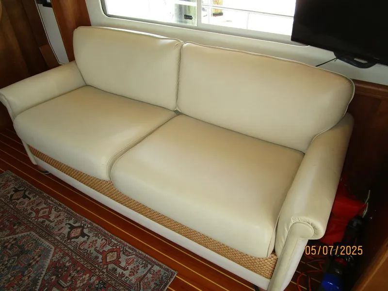 Slide: The Image of 34' Mainship salon starboard seating - 5297680