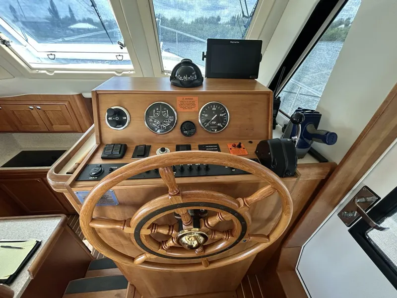 Slide: The Image of 34' Mainship lower helm2 - 5297660