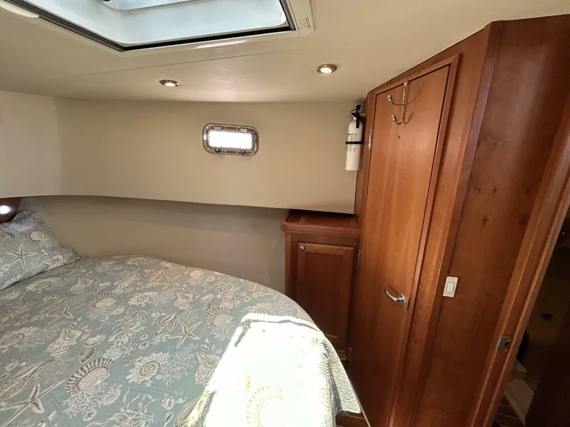 Slide: The Image of 34' Mainship stateroom starboard - 5297669