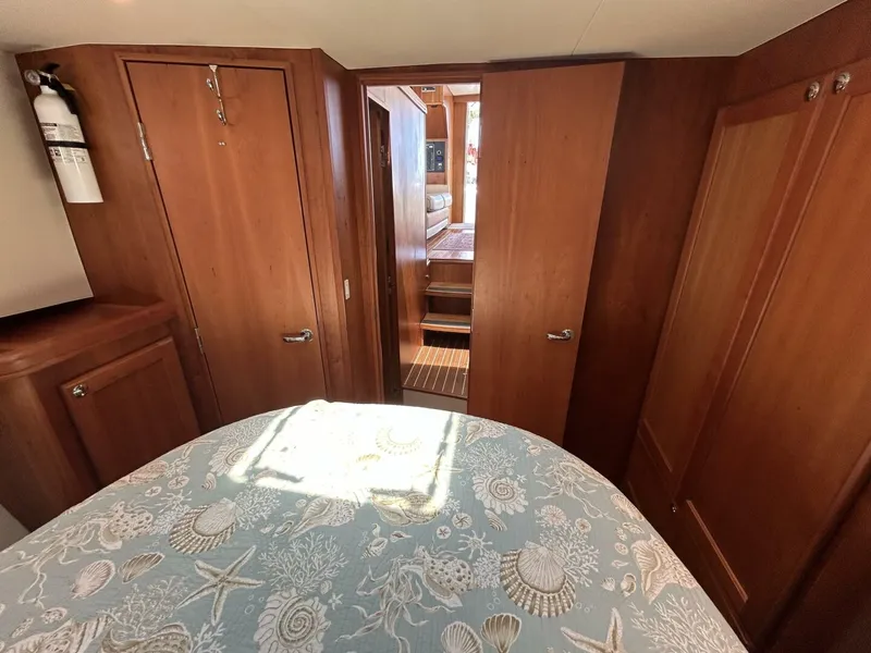 Slide: The Image of 34' Mainship stateroom aft - 5297666