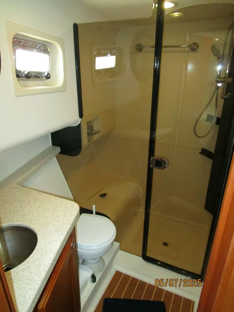 Slide: The Image of 34' Mainship head-shower - 5297659