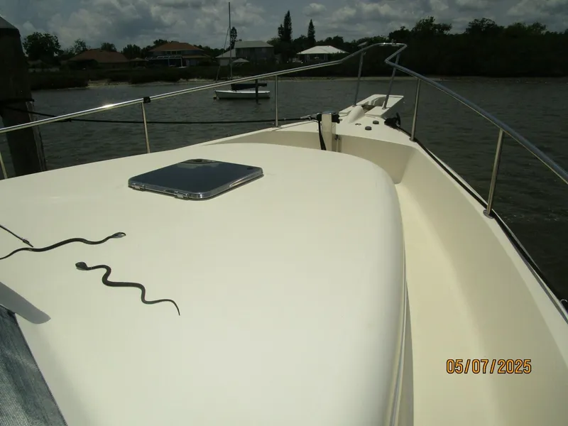 Slide: The Image of 34' Mainship foredeck2 - 5297653