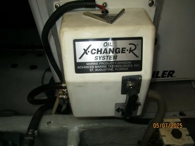 Slide: The Image of 34' Mainship oil change system - 5297670