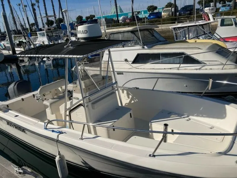 Slide: The Image of Pursuit 2470 Center Console 2003 - 5297505