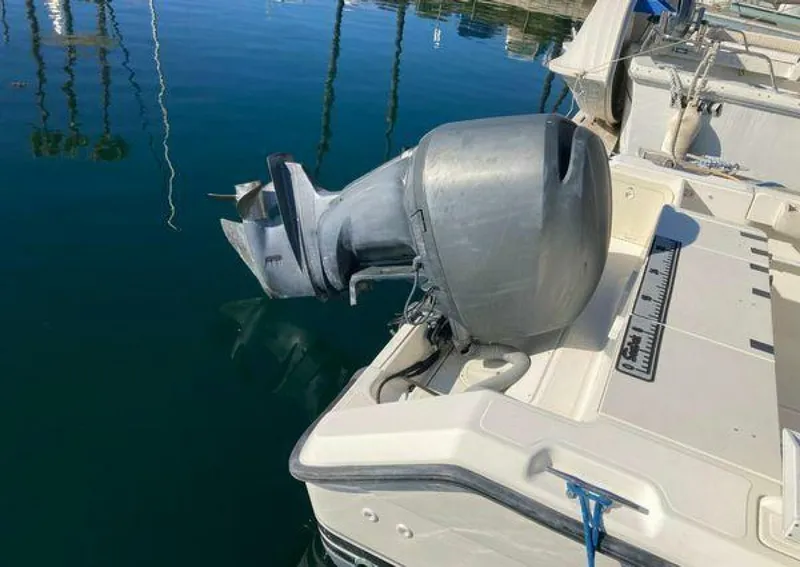 Slide: The Image of Pursuit 2470 Center Console 2003 - 5297572