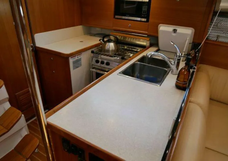 Slide: The Image of Catalina 425 2019 - 5297883