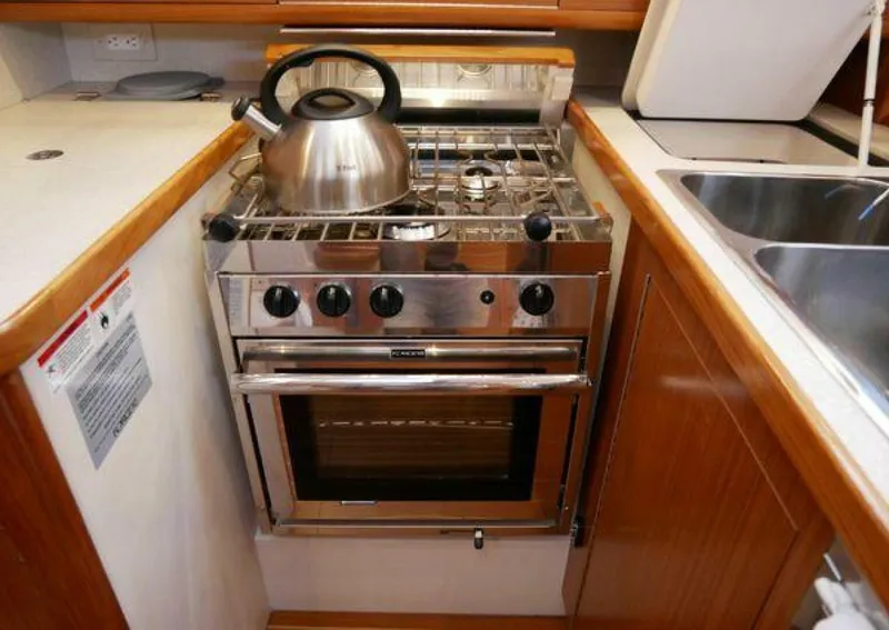 Slide: The Image of Catalina 425 2019 - 5297884