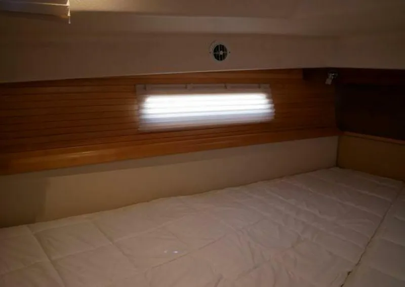 Slide: The Image of Catalina 425 2019 - 5297900