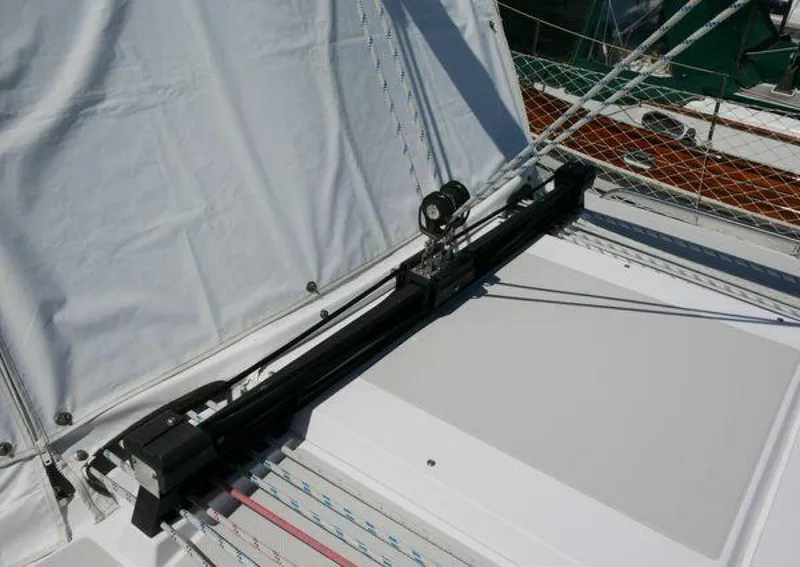 Slide: The Image of Catalina 425 2019 - 5297870