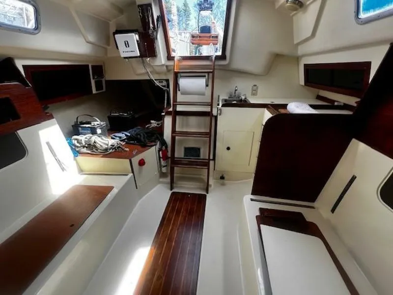 Slide: The Image of Pearson 303 Sloop 1983 - 5298973