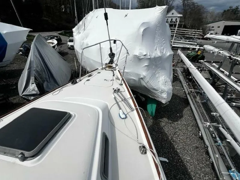 Slide: The Image of Pearson 303 Sloop 1983 - 5298928