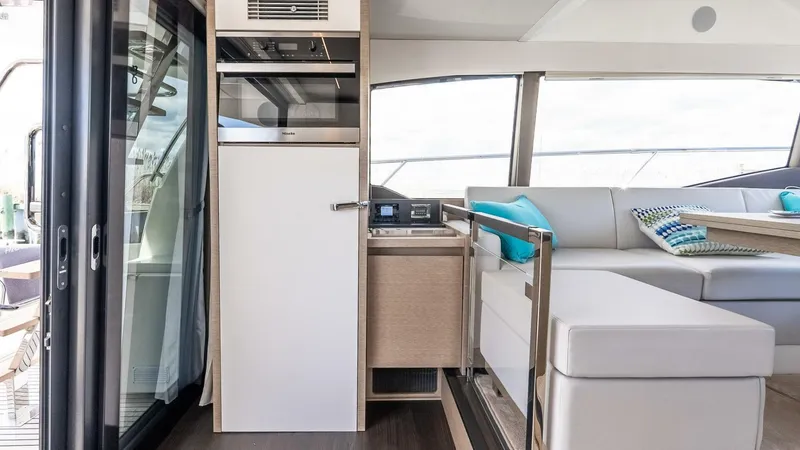 Slide: The Image of Prestige 460 Fly 2022 - 5301454