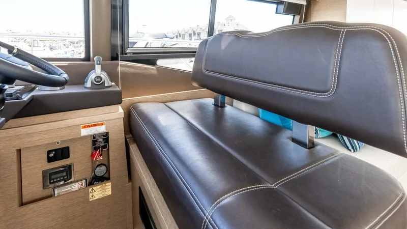 Slide: The Image of Prestige 460 Fly 2022 - 5301460