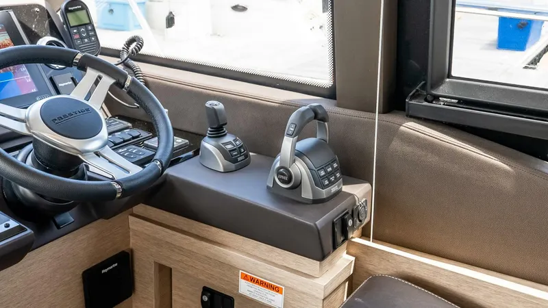 Slide: The Image of Prestige 460 Fly 2022 - 5301459