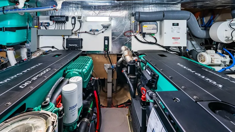 Slide: The Image of Prestige 460 Fly 2022 - 5301445