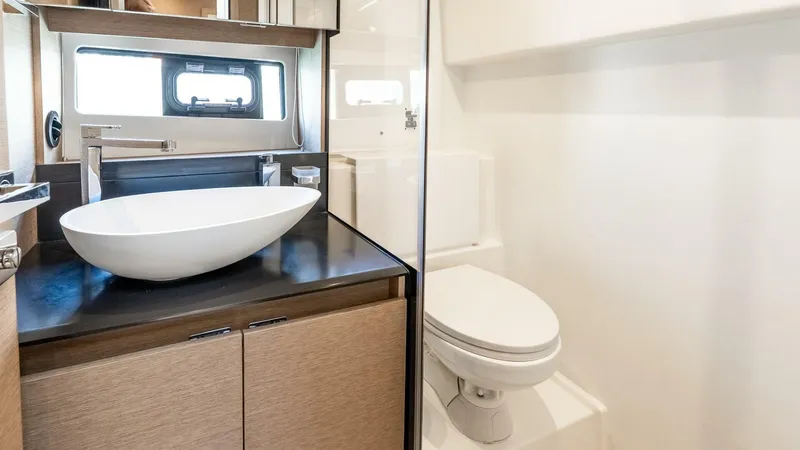 Slide: The Image of Prestige 460 Fly 2022 - 5301448