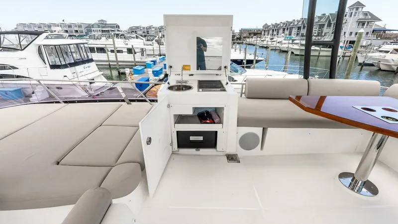 Slide: The Image of Prestige 460 Fly 2022 - 5301484