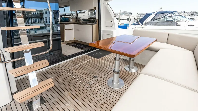 Slide: The Image of Prestige 460 Fly 2022 - 5301469