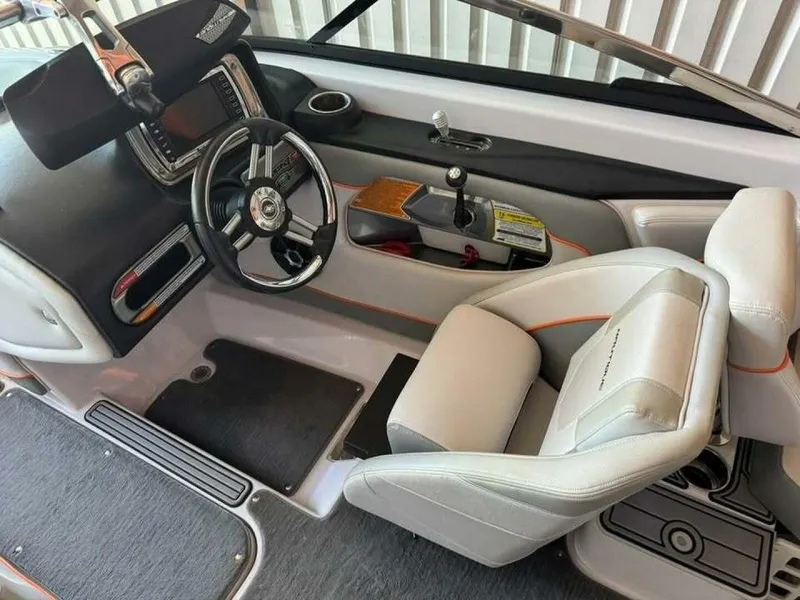 Slide: The Image of Nautique Super Air 230 2012 - 5309633