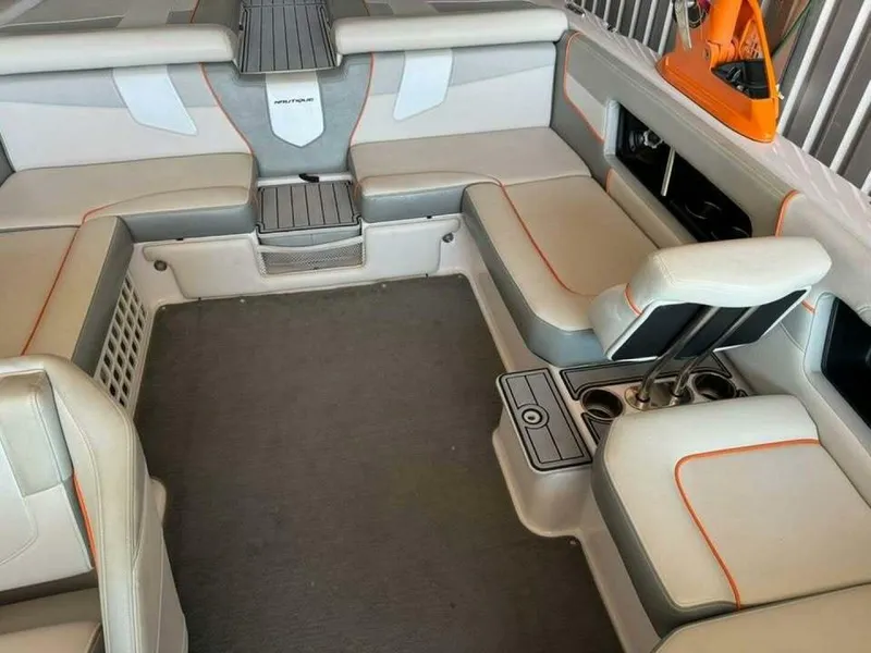 Slide: The Image of Nautique Super Air 230 2012 - 5309618