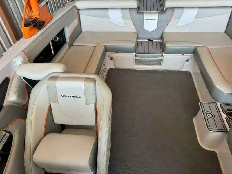 Slide: The Image of Nautique Super Air 230 2012 - 5309621