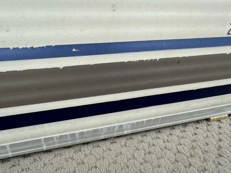 Slide: The Image of Bennington 257L Pontoon Boat 2002 - 5302259