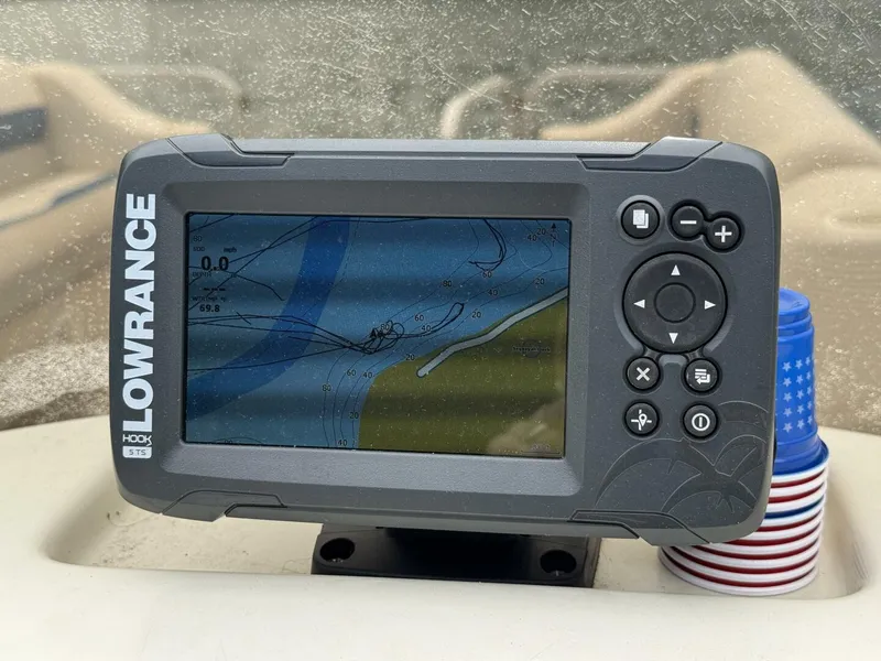 Slide: The Image of Bennington 257L Pontoon Boat 2002 - 5302147