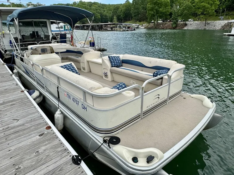 Slide: The Image of Bennington 257L Pontoon Boat 2002 - 5302134