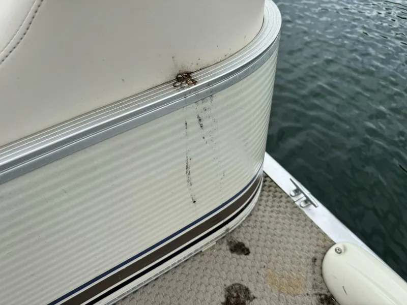 Slide: The Image of Bennington 257L Pontoon Boat 2002 - 5302187