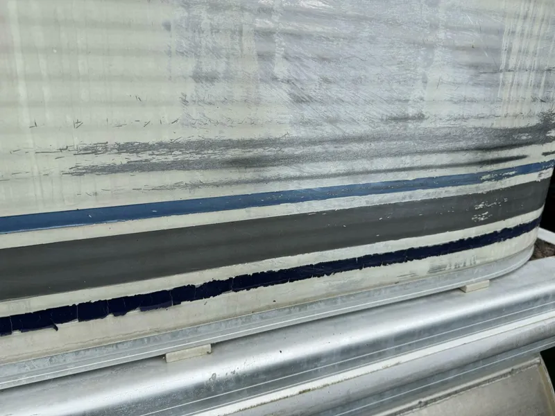 Slide: The Image of Bennington 257L Pontoon Boat 2002 - 5302206