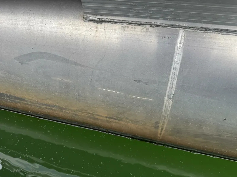 Slide: The Image of Bennington 257L Pontoon Boat 2002 - 5302218