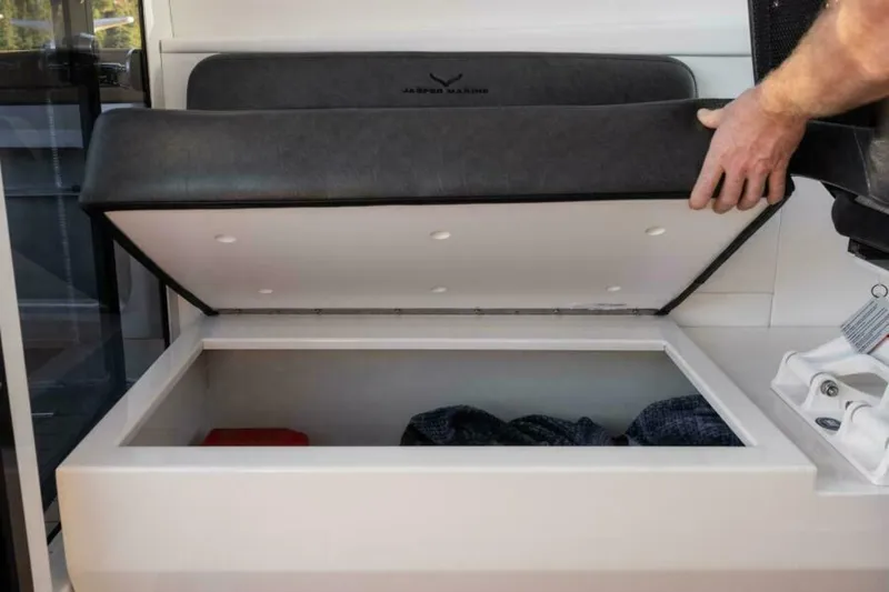 Slide: The Image of Jasper Marine Defender 22 - Open Bow 2026 - 5303830