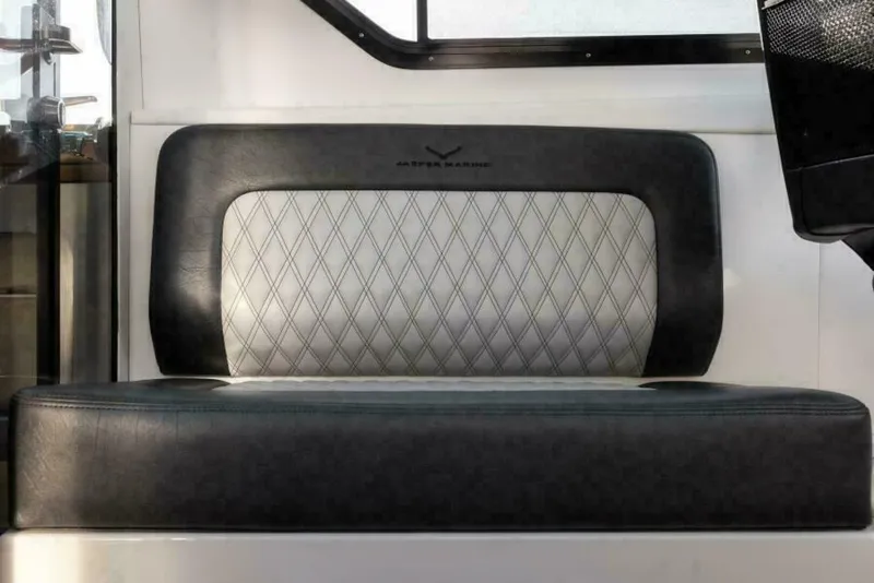 Slide: The Image of Multiple Color options - 5303911