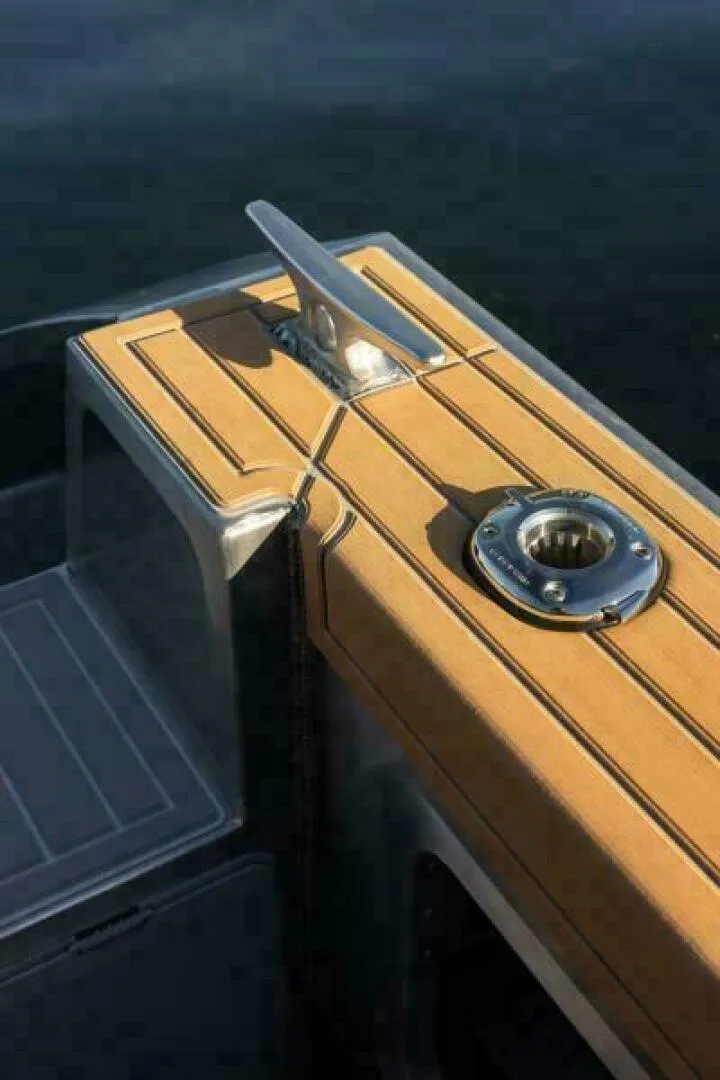 Slide: The Image of Burnewiin Accessories - 5303928