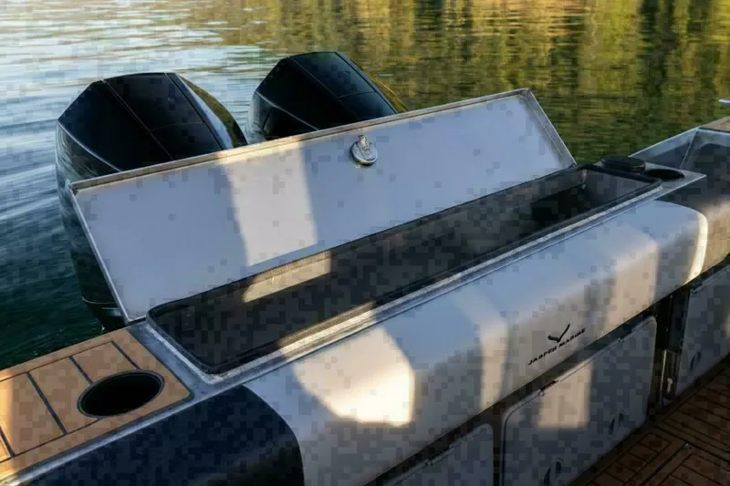 Slide: The Image of Ice cooler with option for live bait well - 5304289