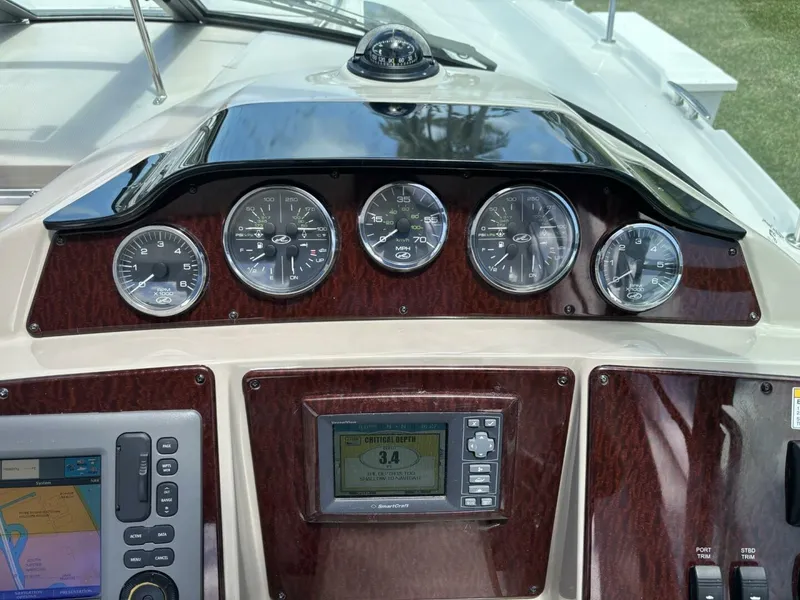 Slide: The Image of Sea Ray 350 Sundancer 2011 - 5304613