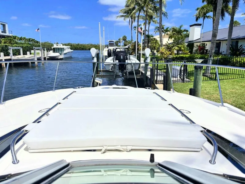 Slide: The Image of Sea Ray 350 Sundancer 2011 - 5304589