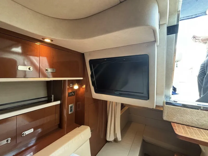 Slide: The Image of Sea Ray 350 Sundancer 2011 - 5304575