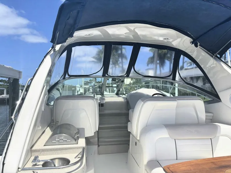 Slide: The Image of Sea Ray 350 Sundancer 2011 - 5304641