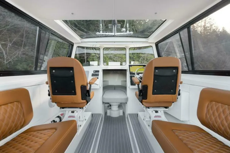 Slide: The Image of Enclosed Storm Bow with V-Birth and functional head - 5304695