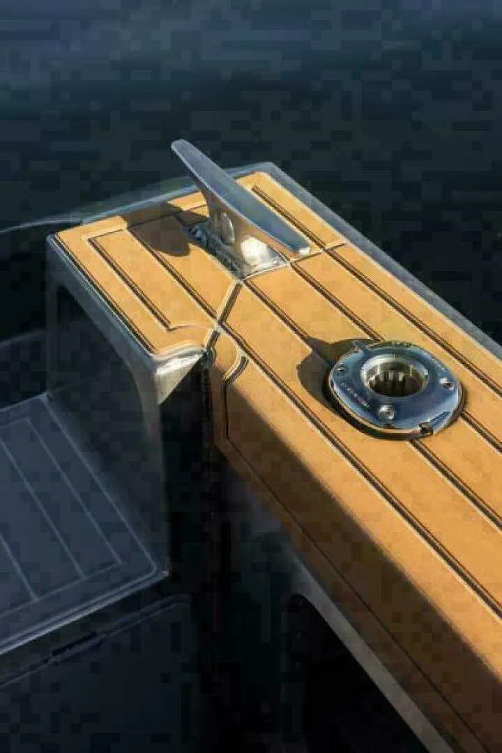 Slide: The Image of Burnewiin Accessories - 5305005