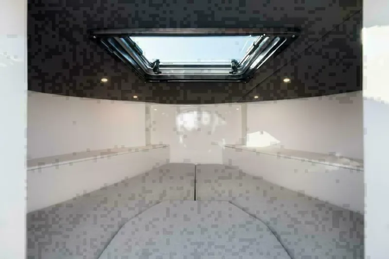 Slide: The Image of Enclosed Storm Bow with V-Birth and functional head - 5305287