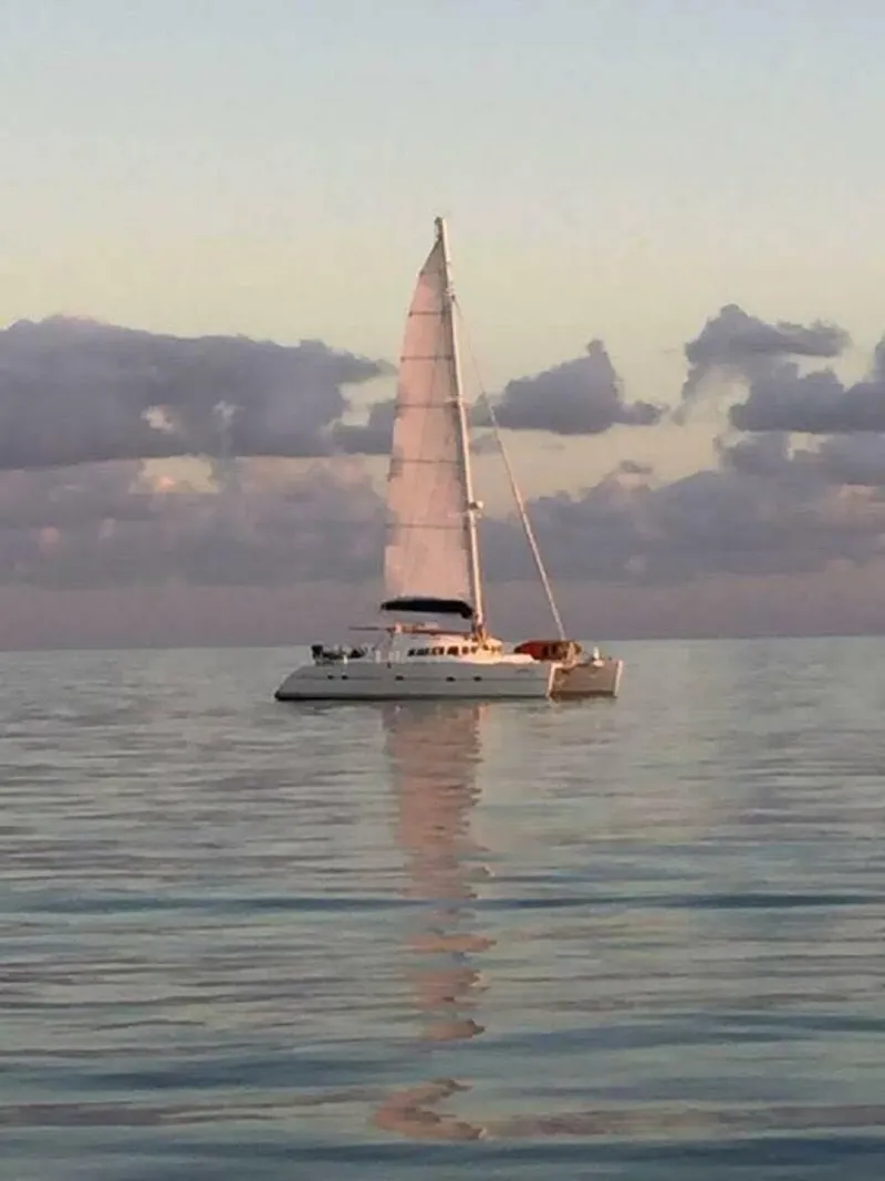 Slide: The Image of 2002 Lagoon 470 Owner Version For Sale Under Sail - 5305535