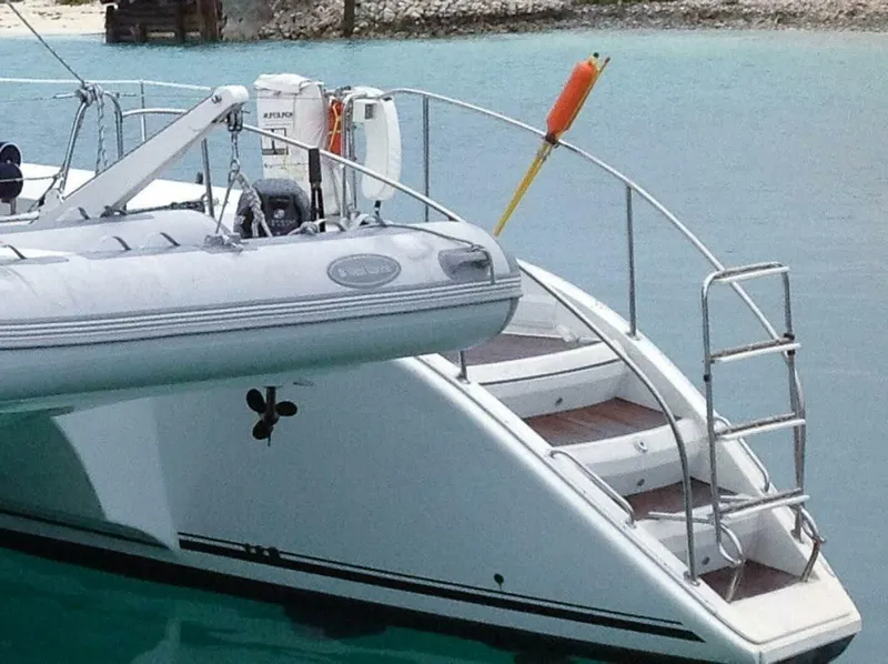 Slide: The Image of 2002 Lagoon 470 Owner Version For Sale Starboard Scoop - 5305545