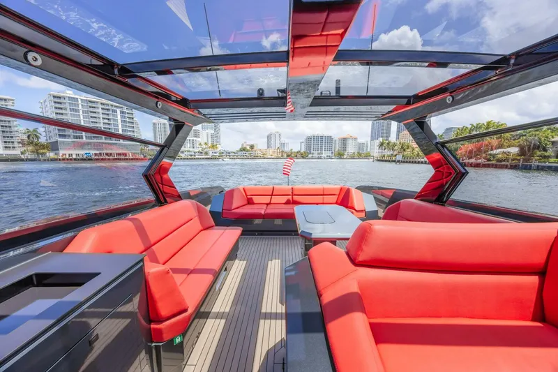 Slide: The Image of Vanquish VQ58 2023 - 5377696