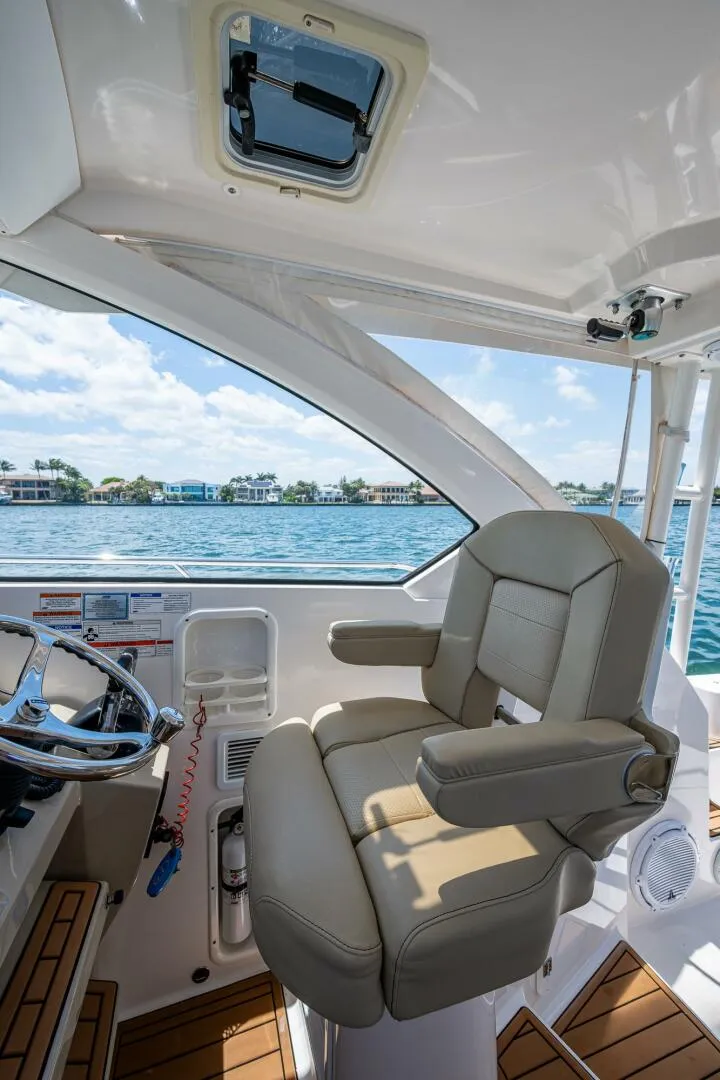 Slide: The Image of Pursuit 325 OS 2017 - 5306688