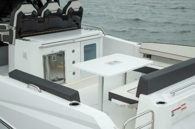 Slide: The Image of Jeanneau Leader 10.5 CC 2025 - 5306661