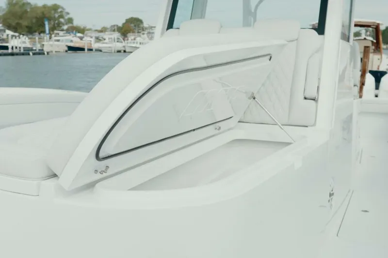 Slide: The Image of Costa Custom 34 sv 2025 - 5306911