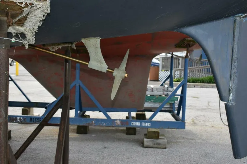 Slide: The Image of Propeller - 5307081